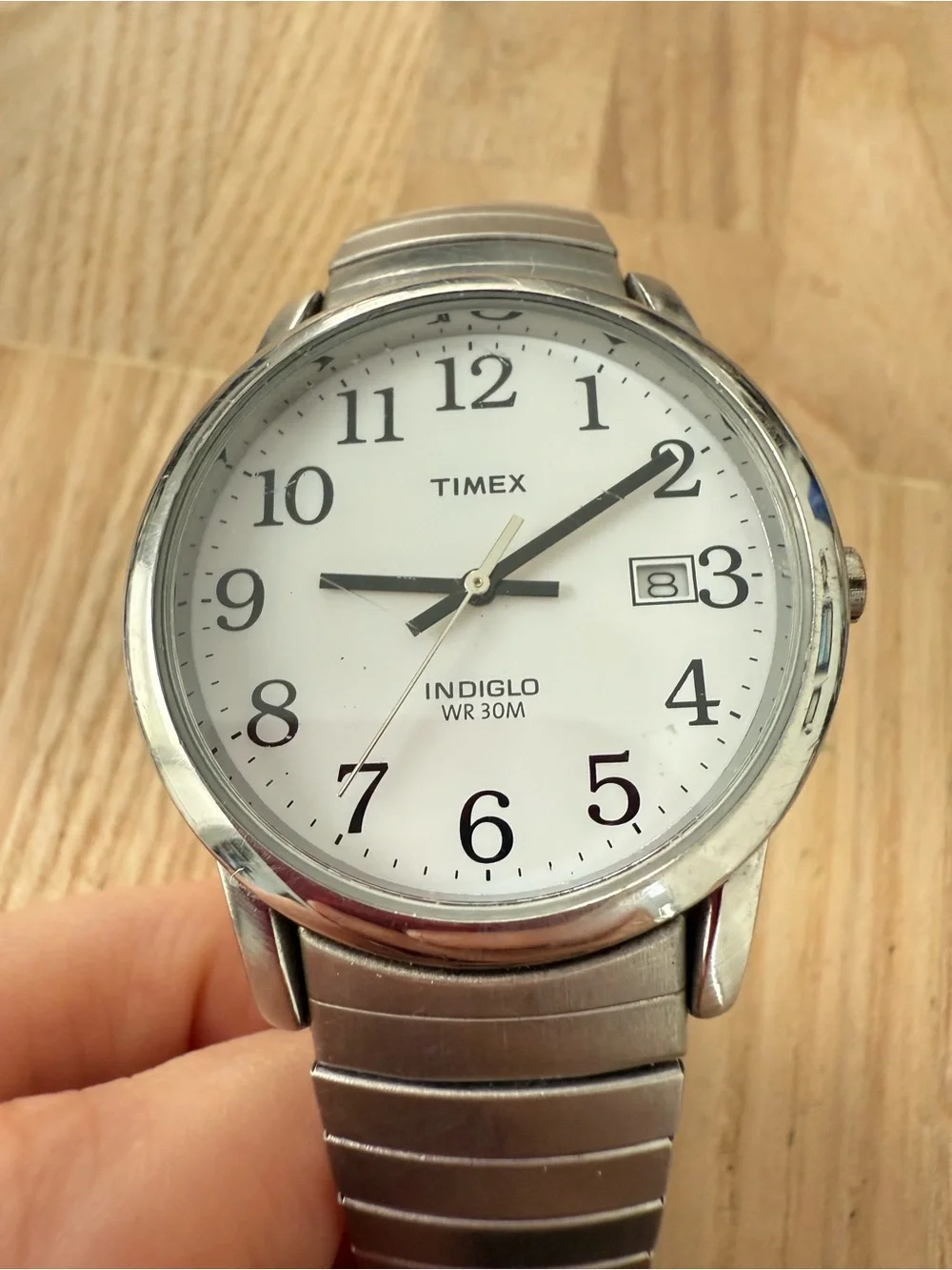 Timex men’s silver tone easy read watch NEW BATTERY